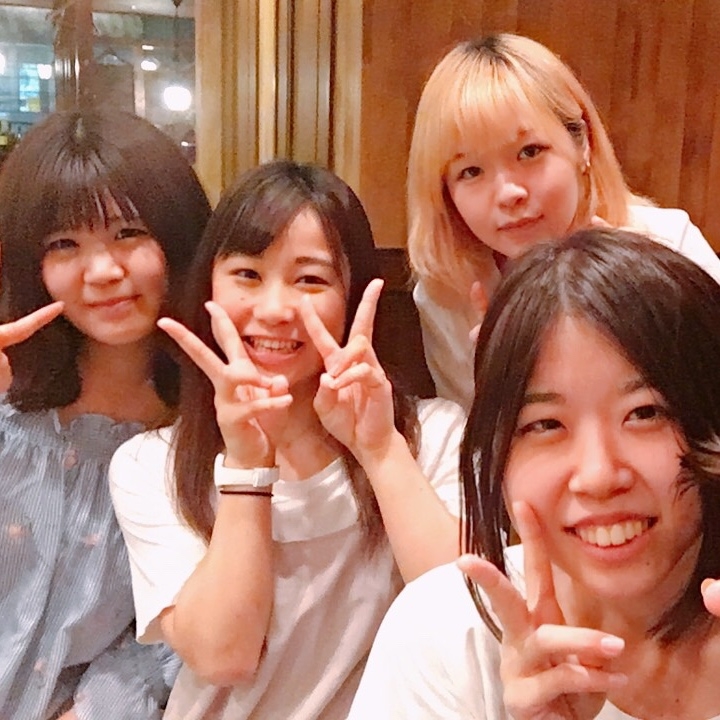 定期的に交流会(飲み会)もあります♪