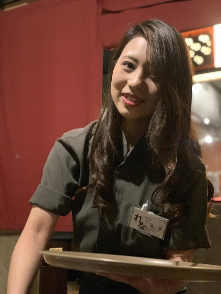 キッチン、ホールの垣根もなく温かい雰囲気
