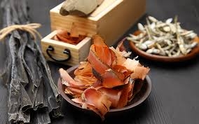 鰹や昆布のだしをメインとした料理をご提供