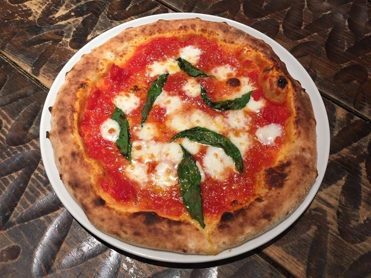 ナポリの食堂アルバータ大阪