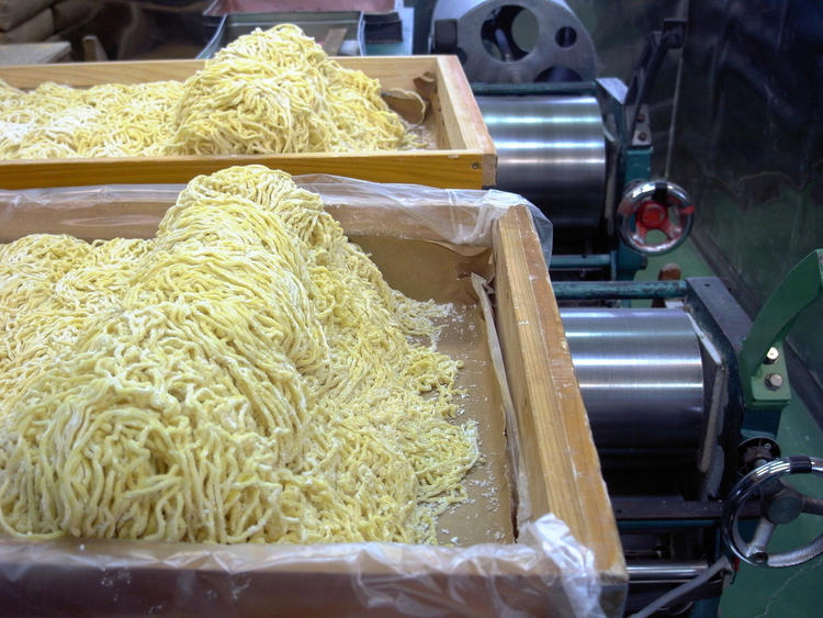 自慢の自家製面!
