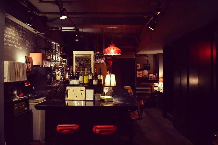 Guara mansion bar & art gallery