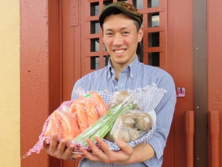 新鮮野菜と肉とカレーの店 サンフル