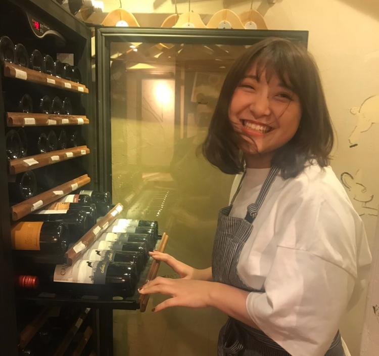 キッチンもホールも垣根なく温かい雰囲気