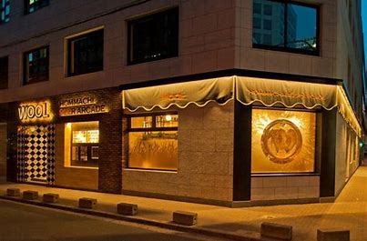 WOOL本町ビヤアーケード