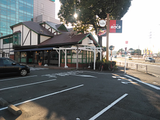 広い駐車場完備!