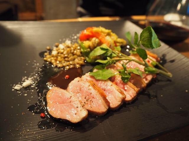 鶴見葡萄酒酒場