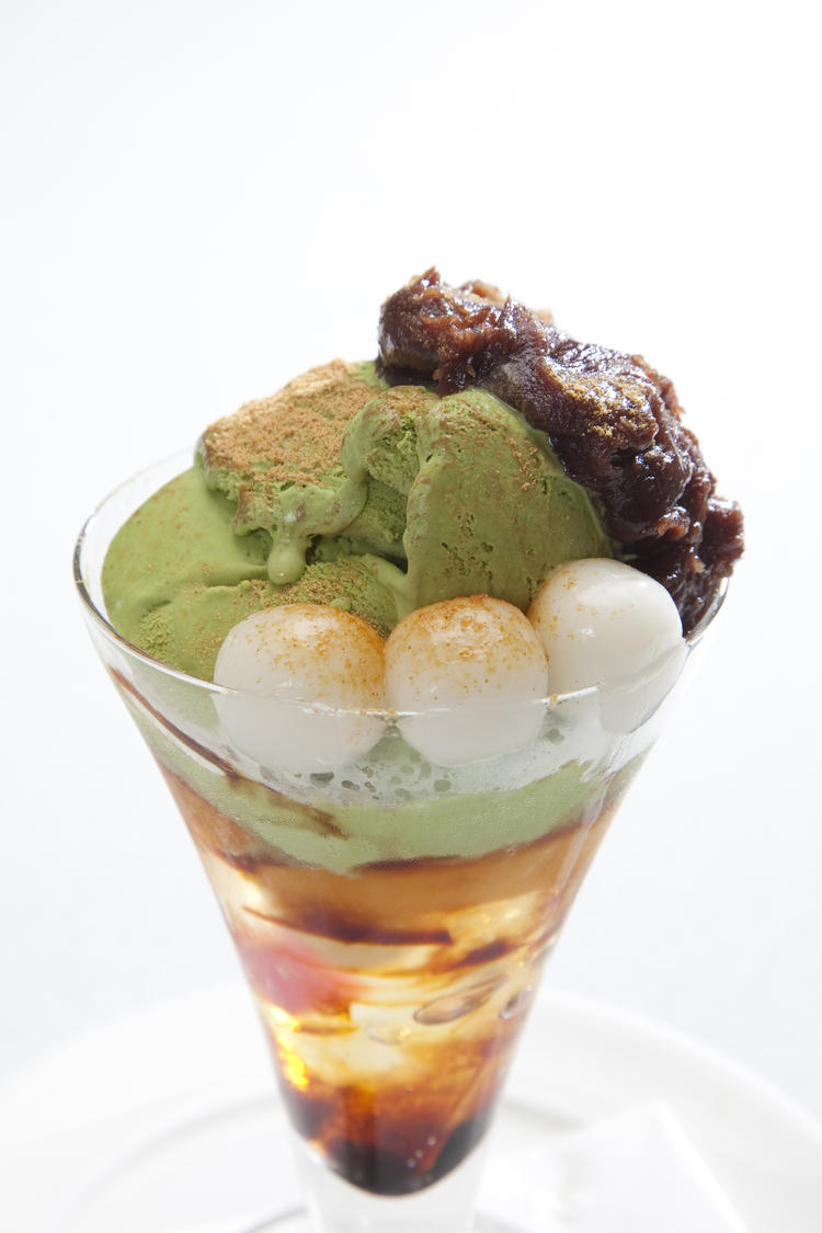 濃厚な宇治抹茶で仕立てたパフェ