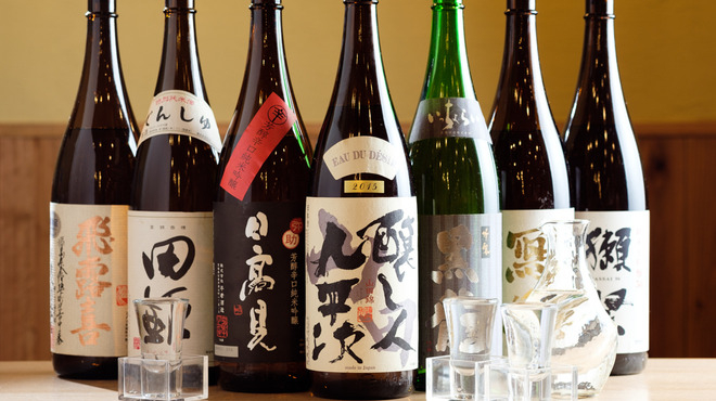 お料理に合うこだわりのお酒もあります