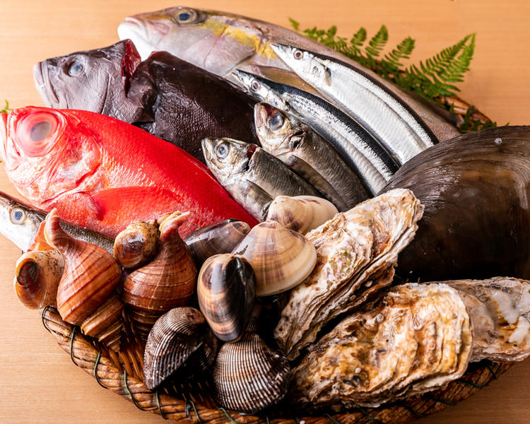 新鮮な魚介類が