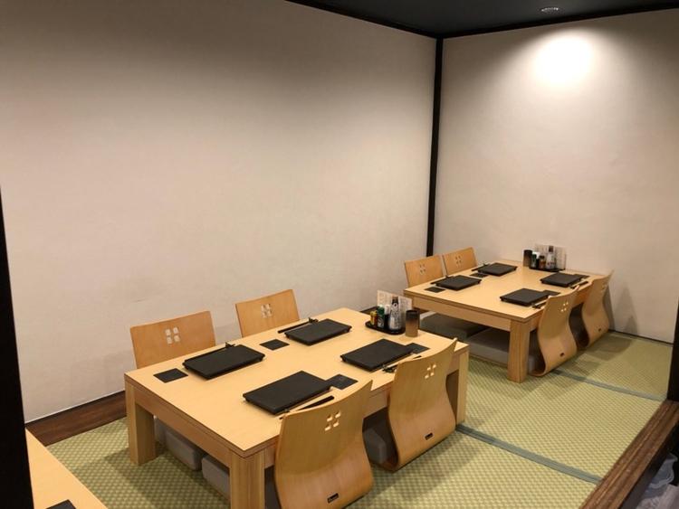 畳のお座敷席、ファミリーに人気!
