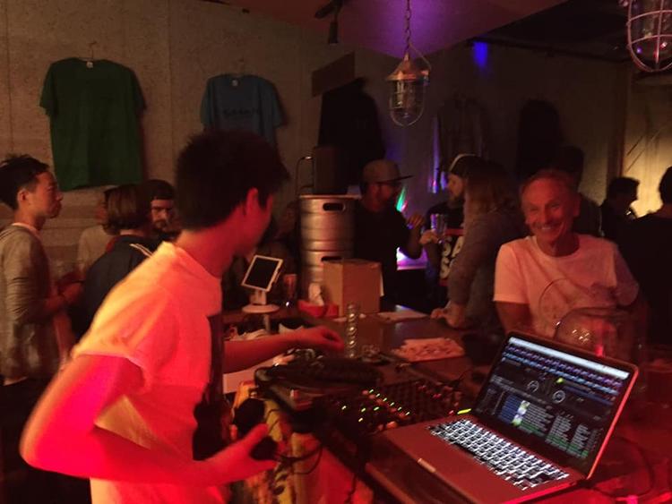 DJ、ライブなど音楽イベントもやってます
