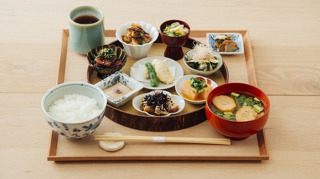 厨房小鉢膳一例