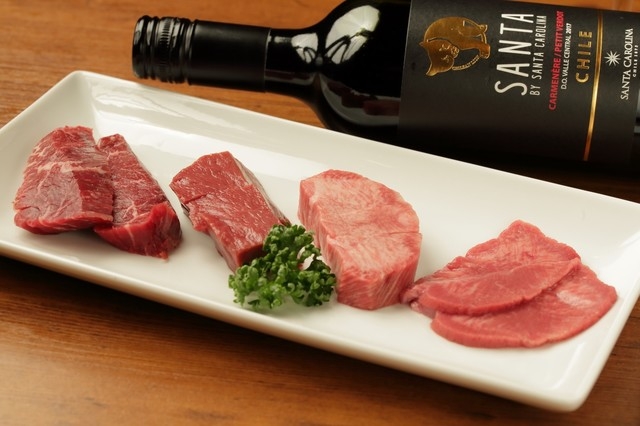 ヤキニクバルNO MEAT NO LIFE