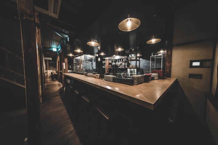 クラシカルな魚丸長浜店