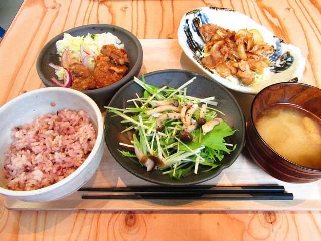 栄養価を考えたボリューム満点のメニュー
