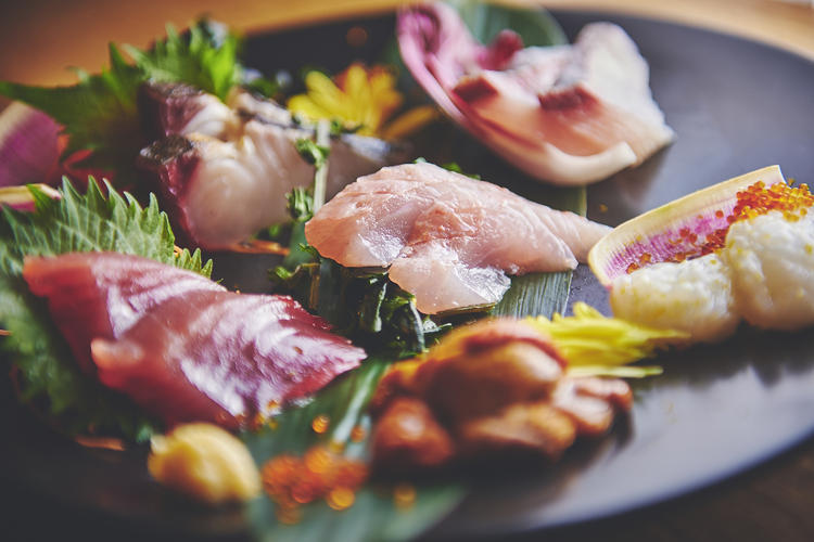 料理は本物を追求!お客様に感動と興奮を!