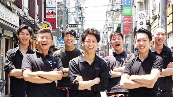 平均年齢24.6歳