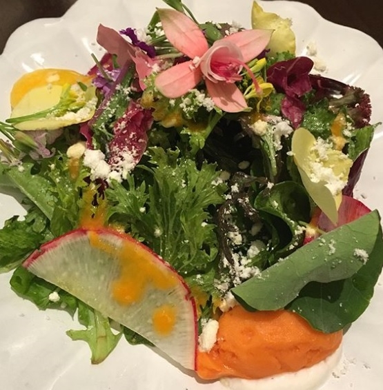 見たことのない野菜達がサラダに!!