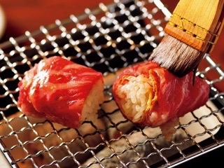 炙り肉巻き寿司