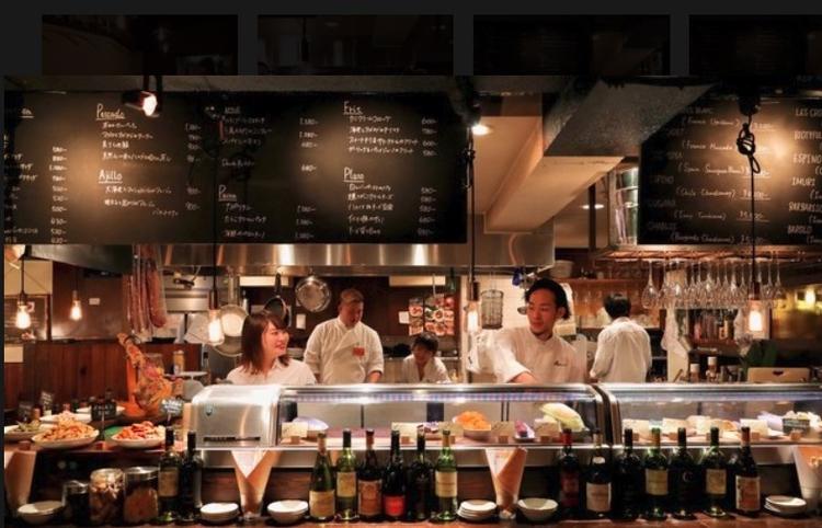 会話が飛び交う賑やかなお店☆
