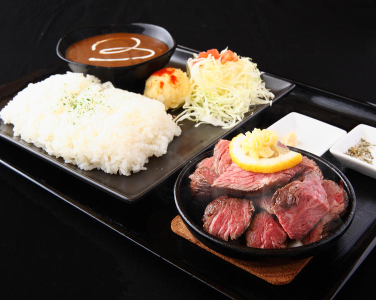 カレーとお肉のビストロ。お肉に本気!