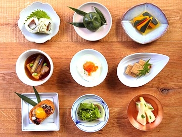和食は京都の家庭料理おばんざいを提供