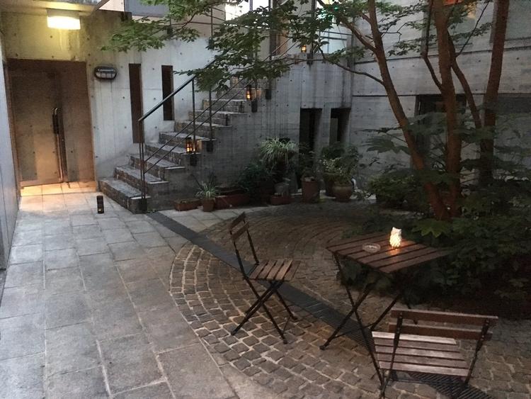 池袋で中庭がある素敵な建物です!