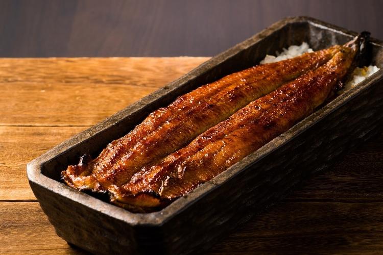 名物一本うなぎの「一本重」