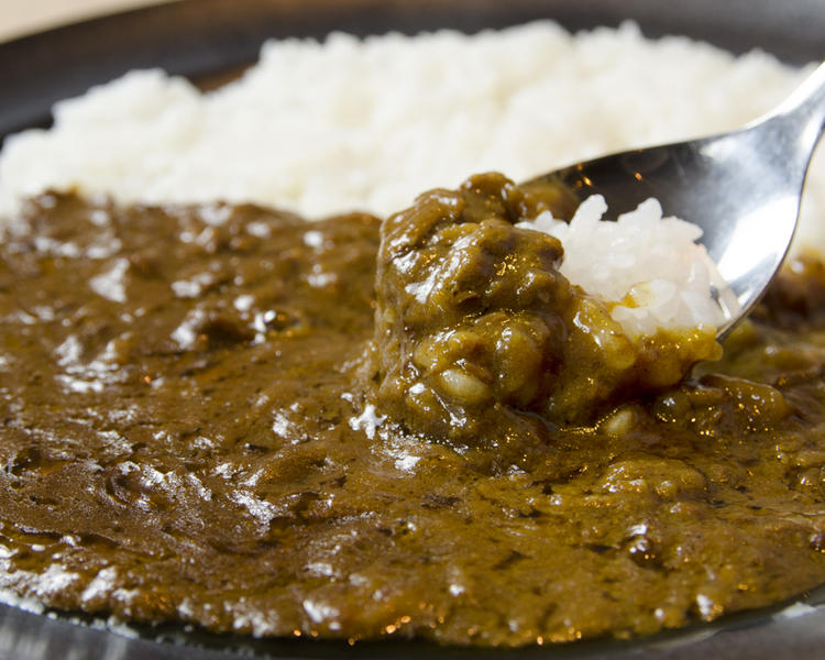 淡路島のたまねぎとビーフの継ぎ足しカレー