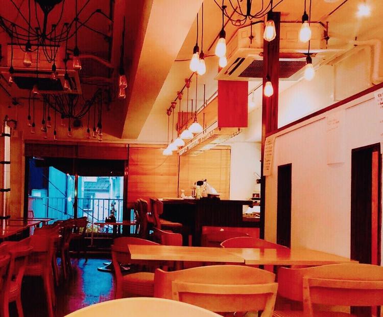 カジュアルでおしゃれな店内☆