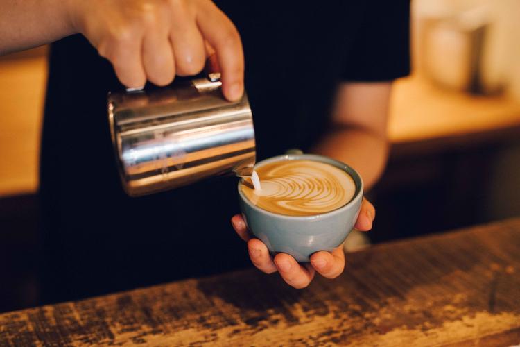 コーヒーの設備は充実した器具が揃います!