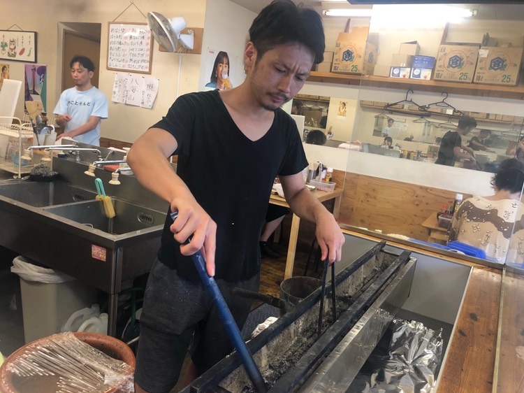 もつ焼き・煮込み ひろや