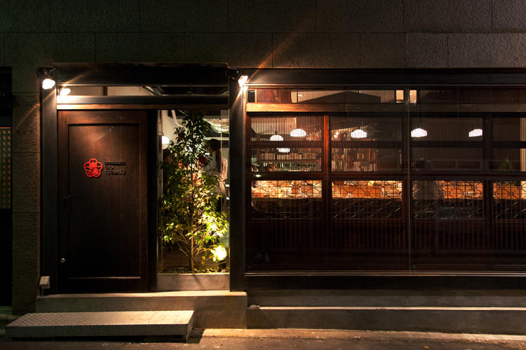 風情ある店舗外観。大人の隠れ家です。