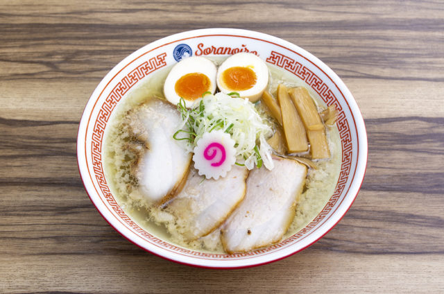 ※豚骨清湯ラーメン(塩味)