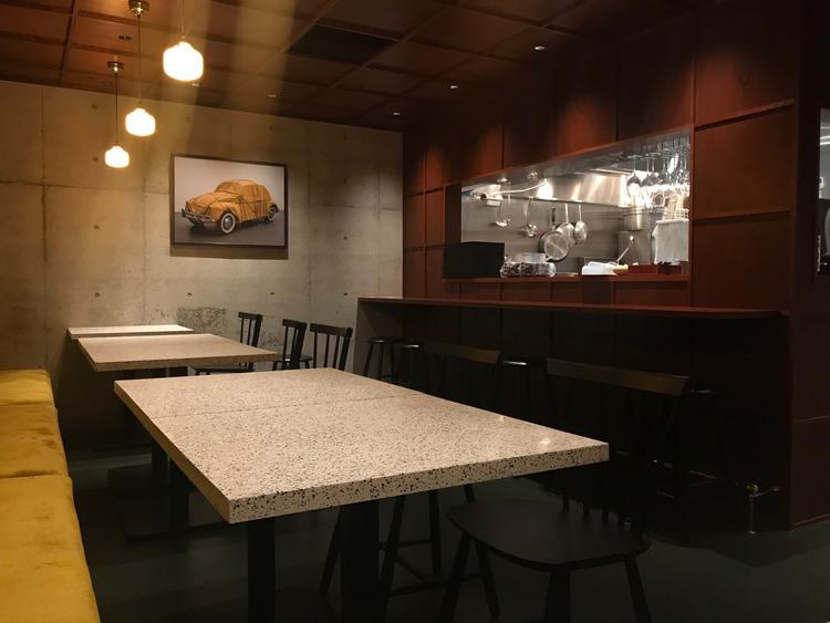 『asatte menu』店内です