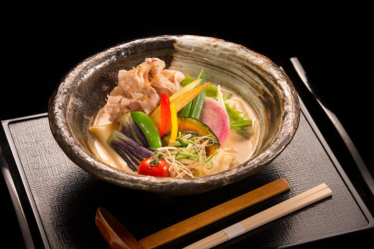 伝統の技がいかされた麺