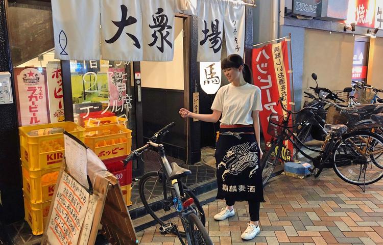 お店の前にて♪