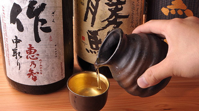 厳選して取り寄せた日本酒の数々