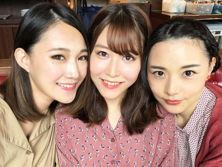 仕事仲間とプライベートで系列店舗に食事!