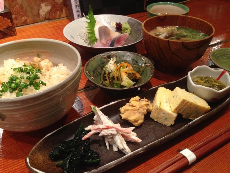地域密着型の居酒屋で、常連さんも多数!