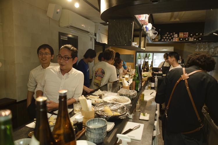 店内はいつも活気に満ちています♪