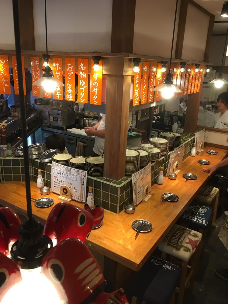 店内1階のカウンター