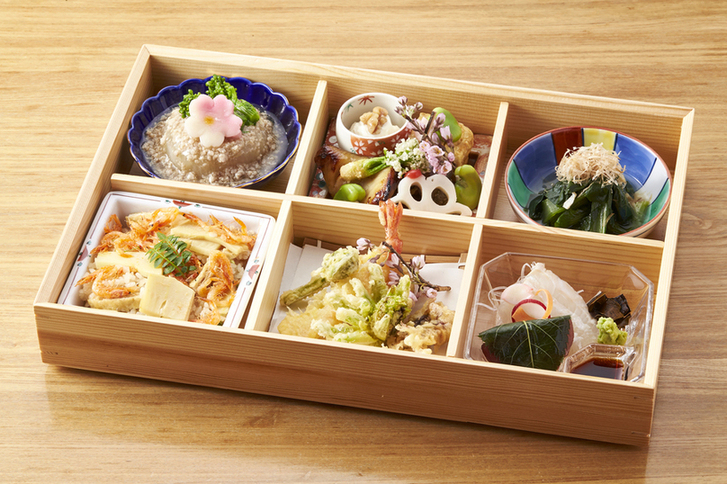 旬の彩りを大切にした和食を学べます