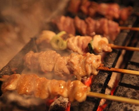 炭焼き使用の店舗もあり
