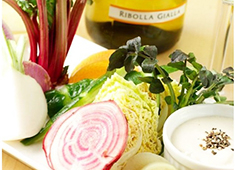 横浜地野菜など、素材にこだわります◎