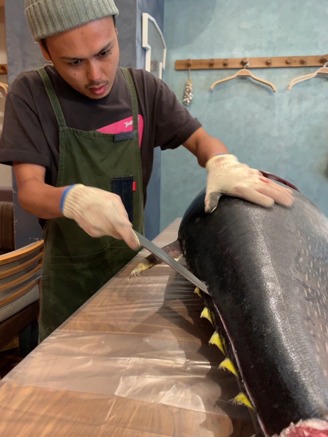 マグロ解体!