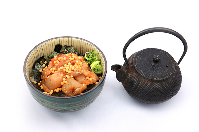 お茶スイーツ以外のメニューも本格的!
