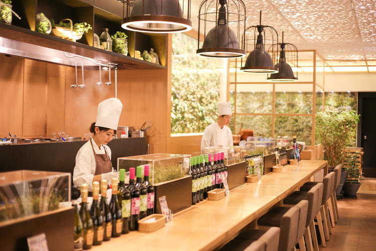HATAKE CAFE 日本橋店