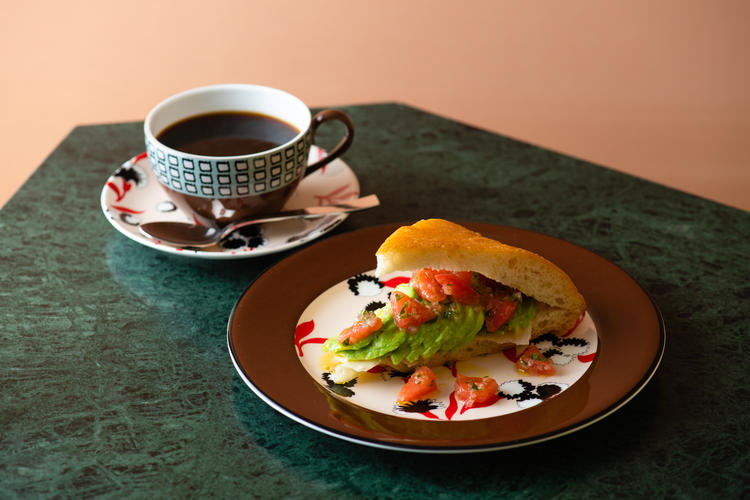 MARNI FLOWER CAFE